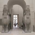 Musée du Louvre, porta del palazzo di Sargon II a Khorsabad, scavi di Paul Emil Botta 1842-1844